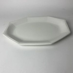 Johnson Brothers Heritage Stoneware
Oval Serving Platter 12 in white